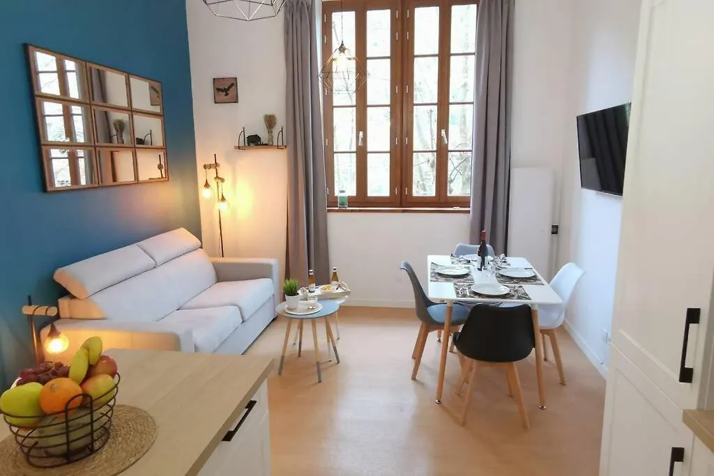 Nouveau ! Magnifique T2 Face Aux Thermes Aulus-les-Bains Lägenhet